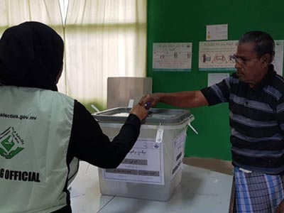 Maldives-ballot-box