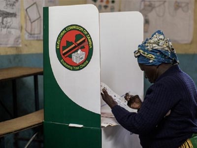 zambia-cardboard-voting-booth