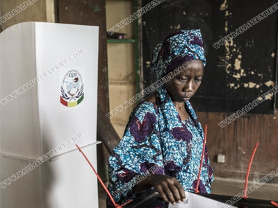 Guinea plastic voting booth